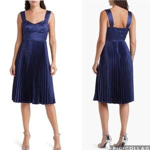 Mila Mae Satin‎ Pleated Midi Dress Navy Blue S